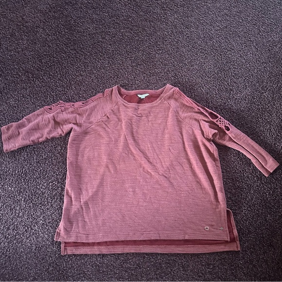 American Eagle Outfitters Burgundy Cold Shoulder Sweatshirt BNWT - Picture 1 of 7